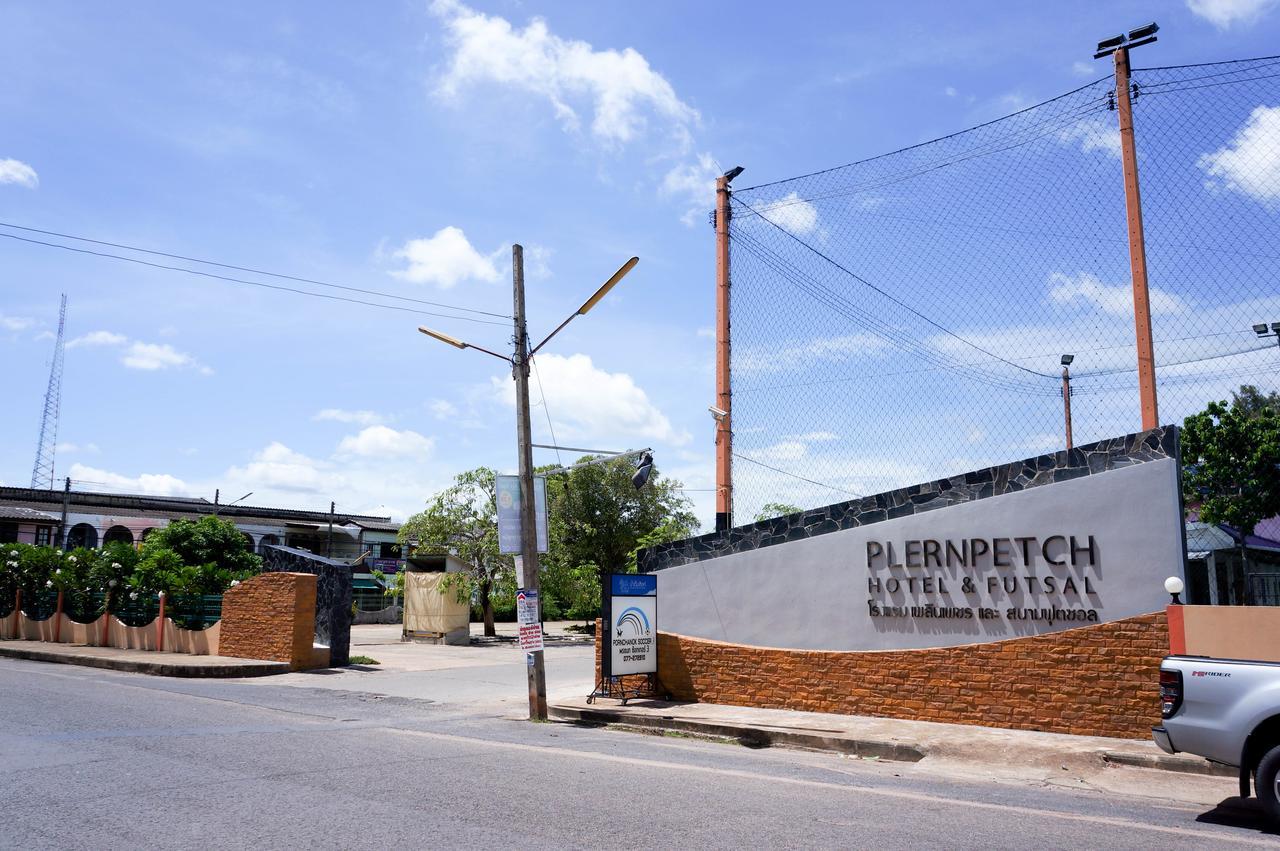Plernpetch Hotel Surat Thani Exterior foto